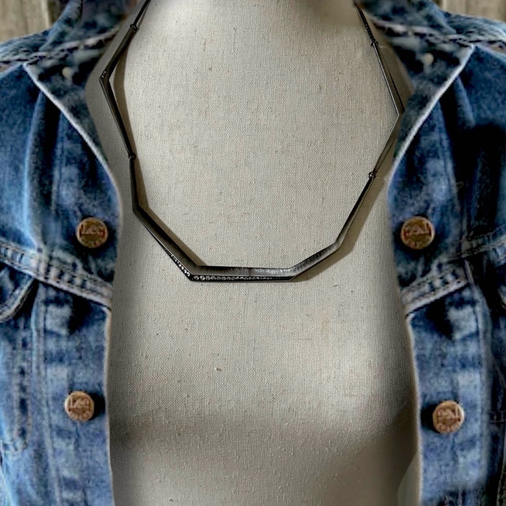 KENDRA SCOTT • Gunmetal Lucas Choker Adjustable Slider Necklace - Picture 4 of 4